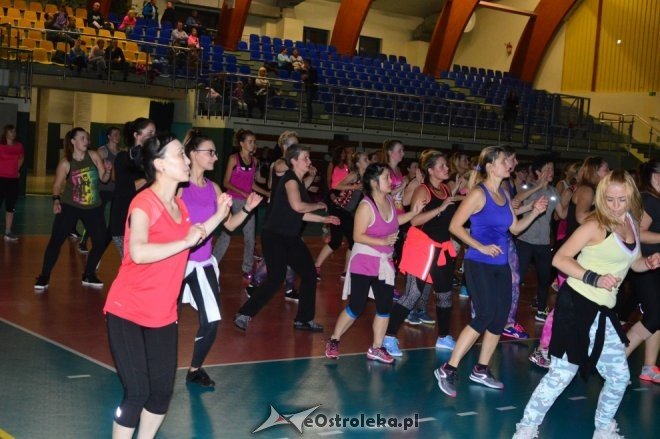 Maraton zumba fitness w Ostrołęce [20.11.2016] - zdjęcie #26 - eOstroleka.pl