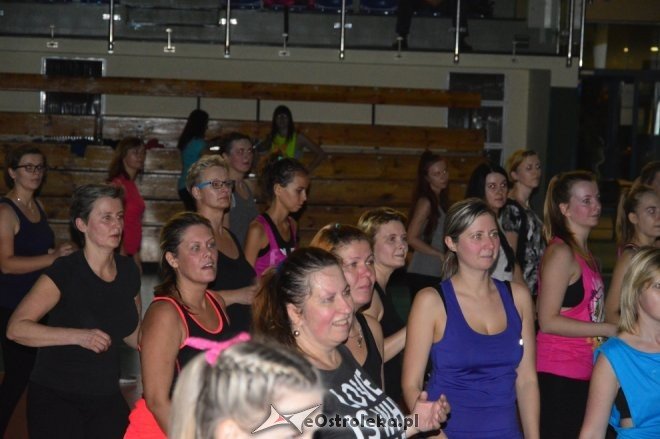 Maraton zumba fitness w Ostrołęce [20.11.2016] - zdjęcie #25 - eOstroleka.pl