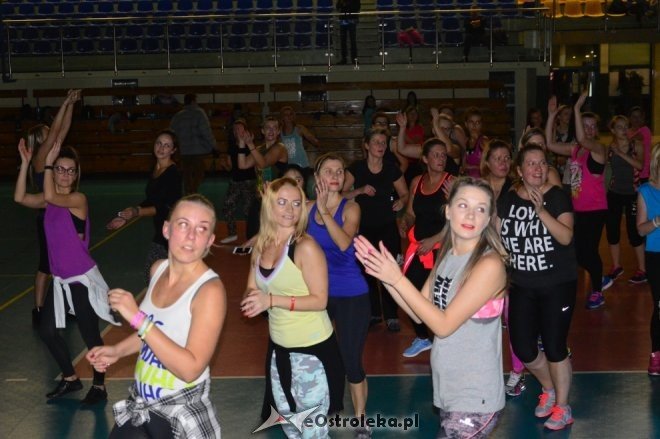 Maraton zumba fitness w Ostrołęce [20.11.2016] - zdjęcie #24 - eOstroleka.pl