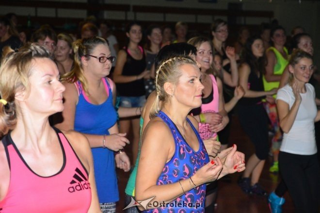 Maraton zumba fitness w Ostrołęce [20.11.2016] - zdjęcie #19 - eOstroleka.pl