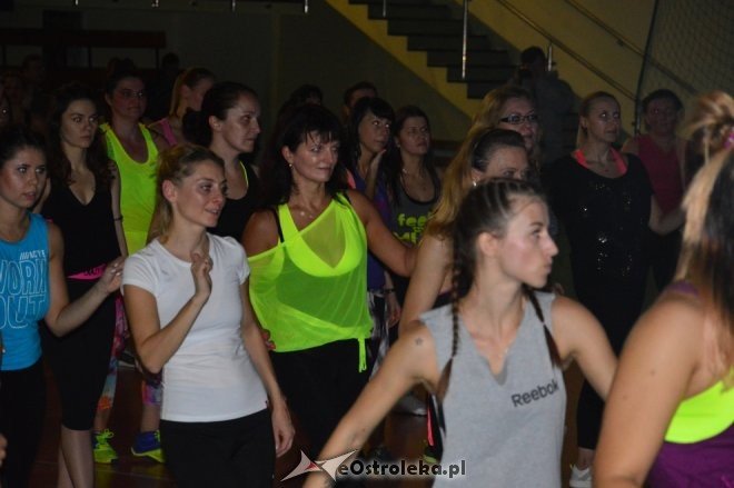 Maraton zumba fitness w Ostrołęce [20.11.2016] - zdjęcie #18 - eOstroleka.pl