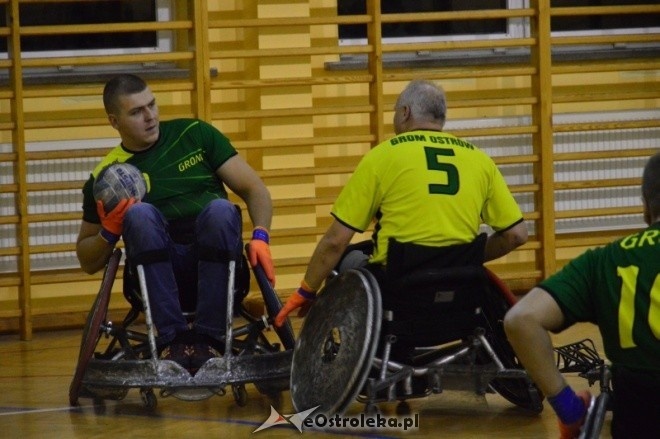 Pokaz rugby na wózkach [22.11.2016] - zdjęcie #9 - eOstroleka.pl