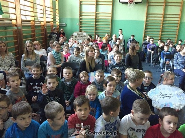 III Ogólnopolski Dzień Praw Dziecka w SP nr 4 w Ostrołęce [22.11.2016] - zdjęcie #11 - eOstroleka.pl