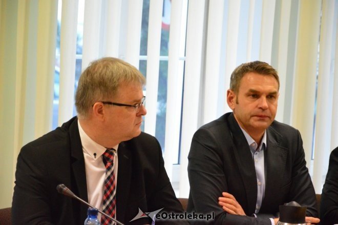 Sesja Rady Miasta Ostrołęki [24.11.2016] - zdjęcie #2 - eOstroleka.pl