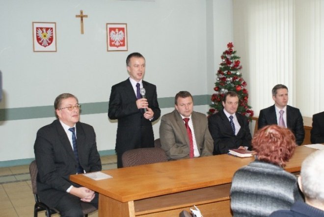 Wręcznie kluczy do bowego bloku OTBS (18.12.09) - zdjęcie #11 - eOstroleka.pl