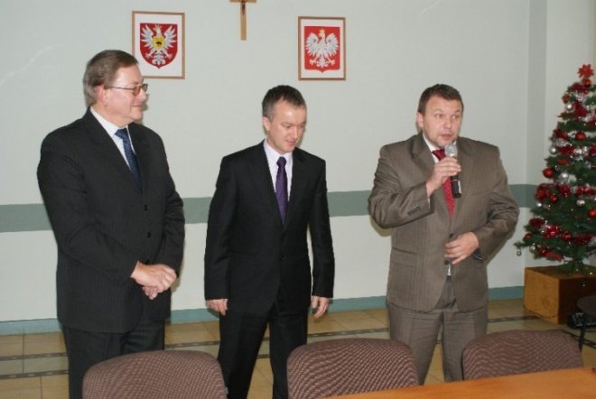 Wręcznie kluczy do bowego bloku OTBS (18.12.09) - zdjęcie #8 - eOstroleka.pl