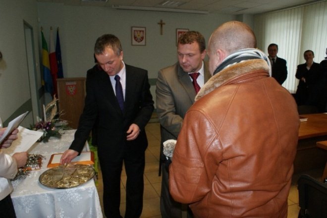 Wręcznie kluczy do bowego bloku OTBS (18.12.09) - zdjęcie #4 - eOstroleka.pl