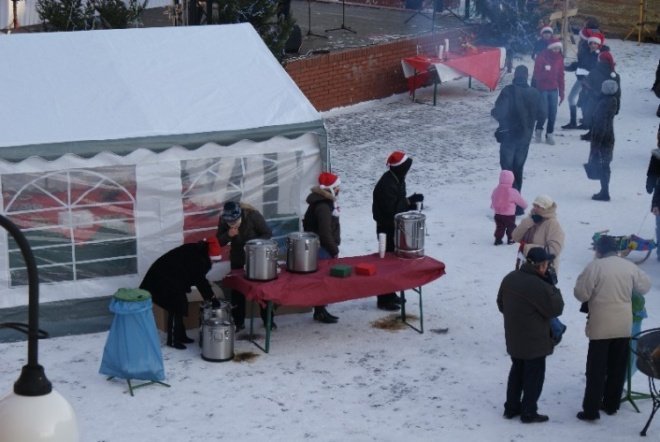 Wigilia Miejska w Ostrołęce (19.12.09) - zdjęcie #80 - eOstroleka.pl