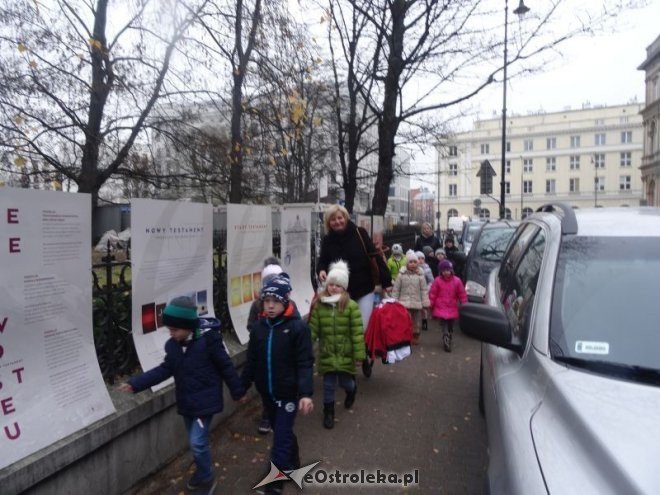 Przedszkolaki z „Krainy Misiów” promowali w Warszawie „małą ojczyznę” [ZDJĘCIA] - zdjęcie #1 - eOstroleka.pl