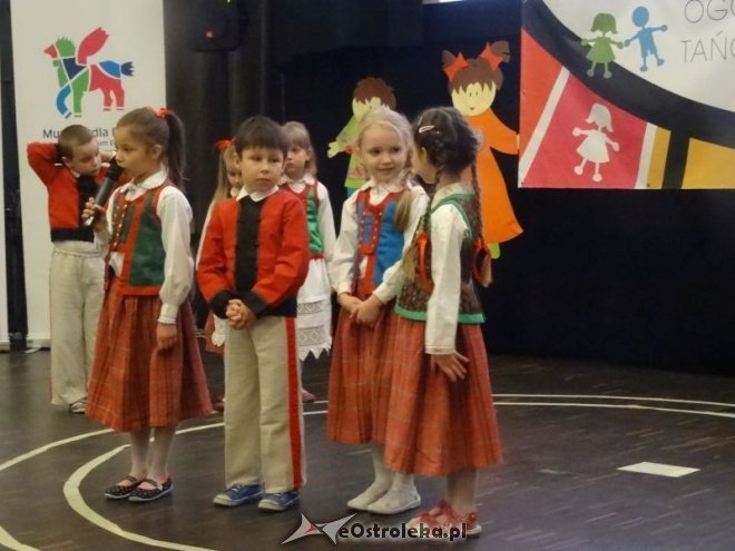 Przedszkolaki z „Krainy Misiów” promowali w Warszawie „małą ojczyznę” [ZDJĘCIA] - zdjęcie #5 - eOstroleka.pl