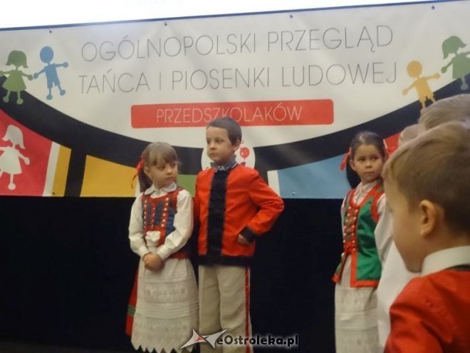 Przedszkolaki z „Krainy Misiów” promowali w Warszawie „małą ojczyznę” [ZDJĘCIA] - zdjęcie #6 - eOstroleka.pl