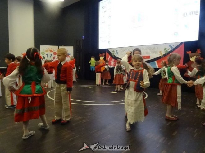 Przedszkolaki z „Krainy Misiów” promowali w Warszawie „małą ojczyznę” [ZDJĘCIA] - zdjęcie #8 - eOstroleka.pl