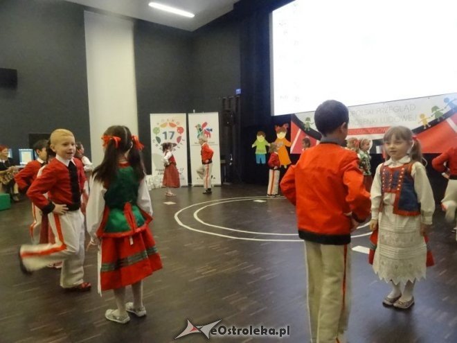 Przedszkolaki z „Krainy Misiów” promowali w Warszawie „małą ojczyznę” [ZDJĘCIA] - zdjęcie #10 - eOstroleka.pl