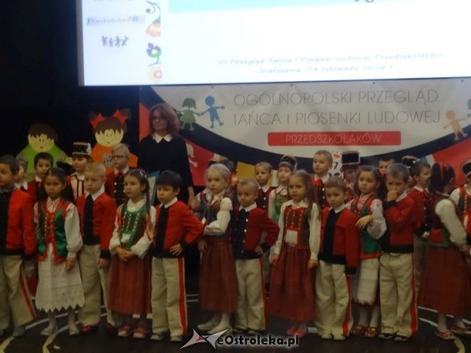 Przedszkolaki z „Krainy Misiów” promowali w Warszawie „małą ojczyznę” [ZDJĘCIA] - zdjęcie #12 - eOstroleka.pl