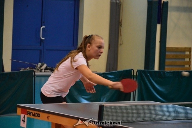 Mistrzostwa Ostrołęki szkół średnich w tenisie stołowym kobiet [01.12.2016] - zdjęcie #34 - eOstroleka.pl