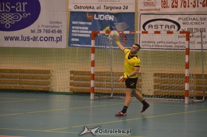 Nocna Liga Futsalu - 2. kolejka [02.12.2016] - zdjęcie #4 - eOstroleka.pl