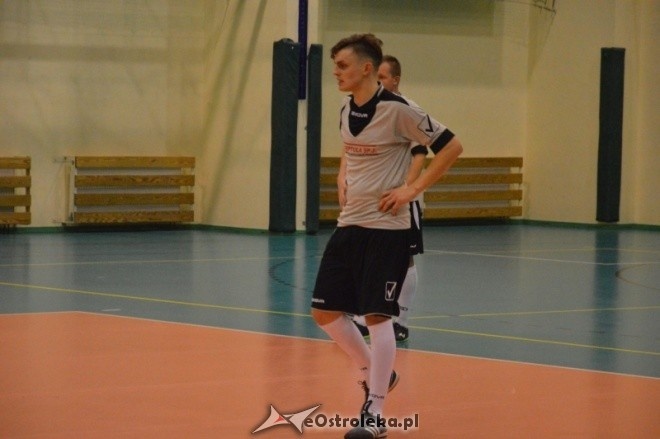 Nocna Liga Futsalu - 2. kolejka [02.12.2016] - zdjęcie #9 - eOstroleka.pl