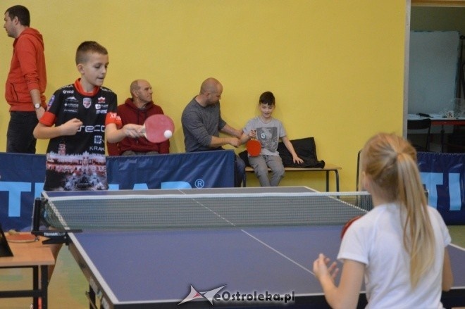 Turniej tenisa stołowego dzieci w ZS 3 [03.12.2016] - zdjęcie #13 - eOstroleka.pl