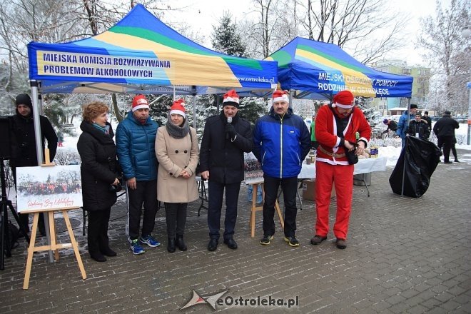 Rodzinny Bieg Mikołajkowy w Ostrołęce [04.12.2016] - zdjęcie #108 - eOstroleka.pl