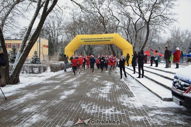 Rodzinny Bieg Mikołajkowy w Ostrołęce [04.12.2016] - zdjęcie #101 - eOstroleka.pl