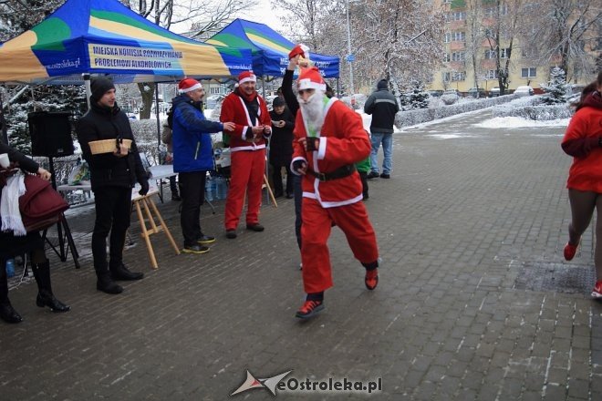 Rodzinny Bieg Mikołajkowy w Ostrołęce [04.12.2016] - zdjęcie #63 - eOstroleka.pl