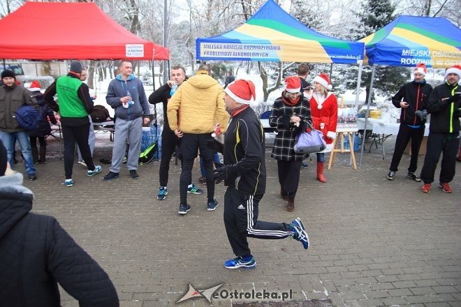 Rodzinny Bieg Mikołajkowy w Ostrołęce [04.12.2016] - zdjęcie #52 - eOstroleka.pl