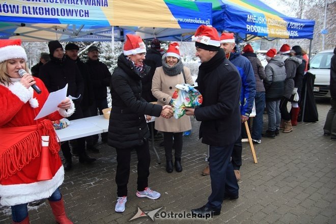 Rodzinny Bieg Mikołajkowy w Ostrołęce [04.12.2016] - zdjęcie #130 - eOstroleka.pl