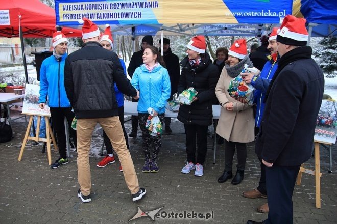 Rodzinny Bieg Mikołajkowy w Ostrołęce [04.12.2016] - zdjęcie #139 - eOstroleka.pl