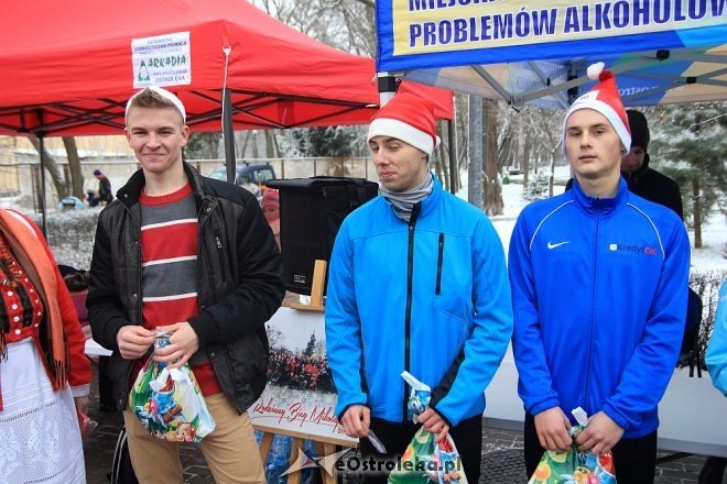 Rodzinny Bieg Mikołajkowy w Ostrołęce [04.12.2016] - zdjęcie #145 - eOstroleka.pl