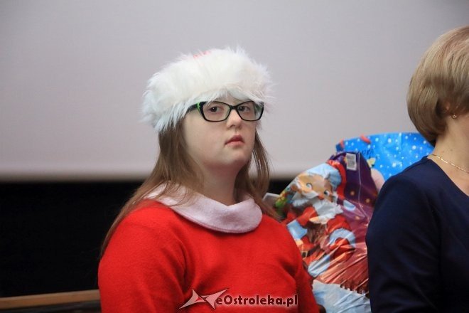 Mikołajkowe spotkanie stowarzyszenia Pomocna Dłoń [04.12.2016] - zdjęcie #64 - eOstroleka.pl