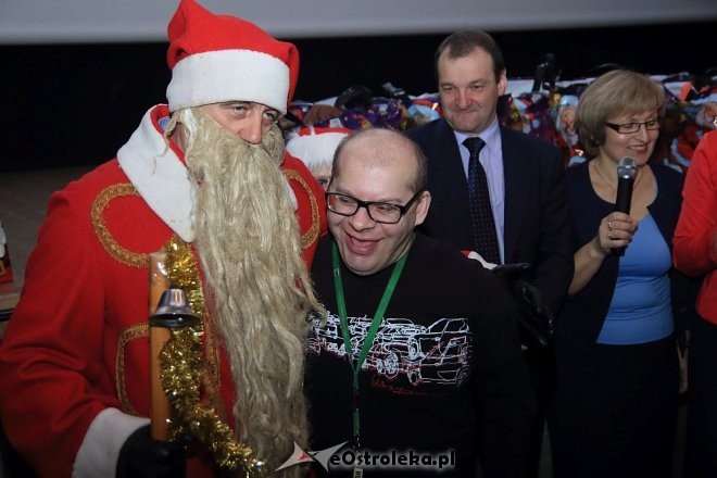 Mikołajkowe spotkanie stowarzyszenia Pomocna Dłoń [04.12.2016] - zdjęcie #14 - eOstroleka.pl