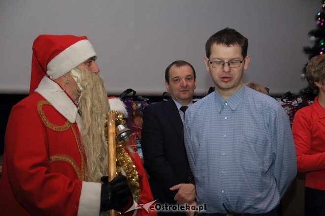 Mikołajkowe spotkanie stowarzyszenia Pomocna Dłoń [04.12.2016] - zdjęcie #12 - eOstroleka.pl