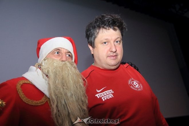 Mikołajkowe spotkanie stowarzyszenia Pomocna Dłoń [04.12.2016] - zdjęcie #1 - eOstroleka.pl
