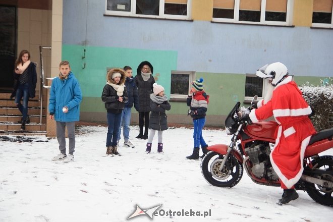 Motomikołaje z wizytą w ostrołęckim domu dziecka [ZDJĘCIA] - zdjęcie #9 - eOstroleka.pl