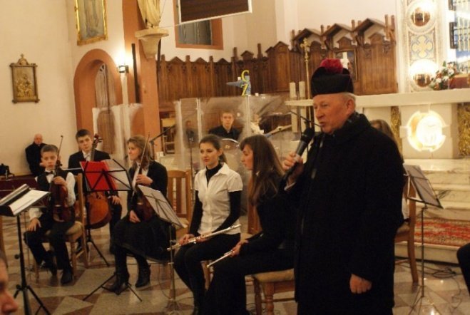 Koncert Bożonarodzniowy w Zbawicielu (20.12.09) - zdjęcie #12 - eOstroleka.pl
