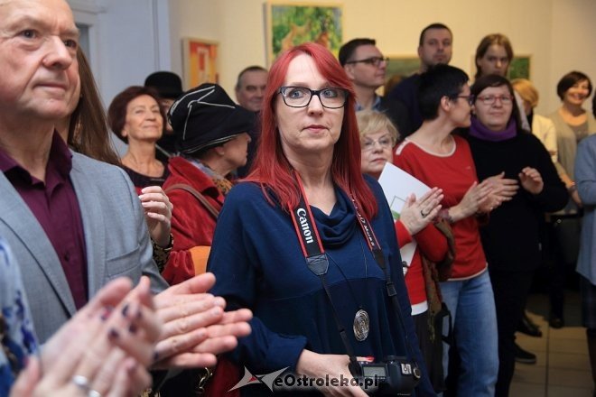 Wernisaż poplenerowej wystawy „Lipniki 2016” w Galerii Ostrołęka [ZDJĘCIA] - zdjęcie #16 - eOstroleka.pl