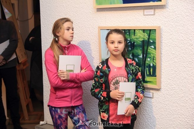 Wernisaż poplenerowej wystawy „Lipniki 2016” w Galerii Ostrołęka [ZDJĘCIA] - zdjęcie #8 - eOstroleka.pl