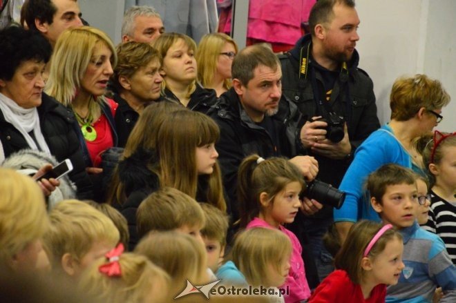 Mikołajki w Feniksie [10.12.2016] - zdjęcie #54 - eOstroleka.pl