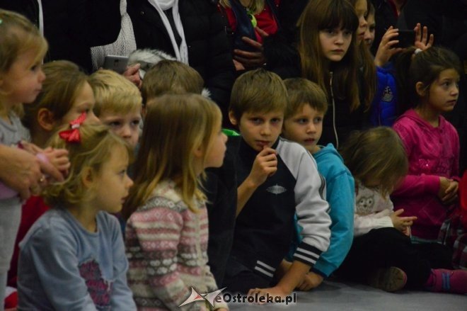 Mikołajki w Feniksie [10.12.2016] - zdjęcie #47 - eOstroleka.pl