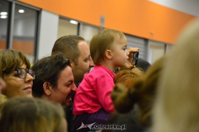 Mikołajki w Feniksie [10.12.2016] - zdjęcie #42 - eOstroleka.pl