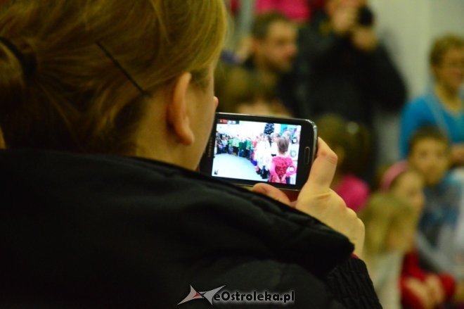 Mikołajki w Feniksie [10.12.2016] - zdjęcie #39 - eOstroleka.pl