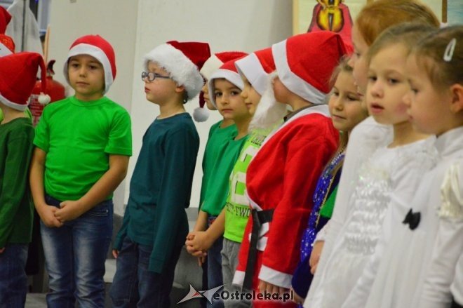 Mikołajki w Feniksie [10.12.2016] - zdjęcie #35 - eOstroleka.pl