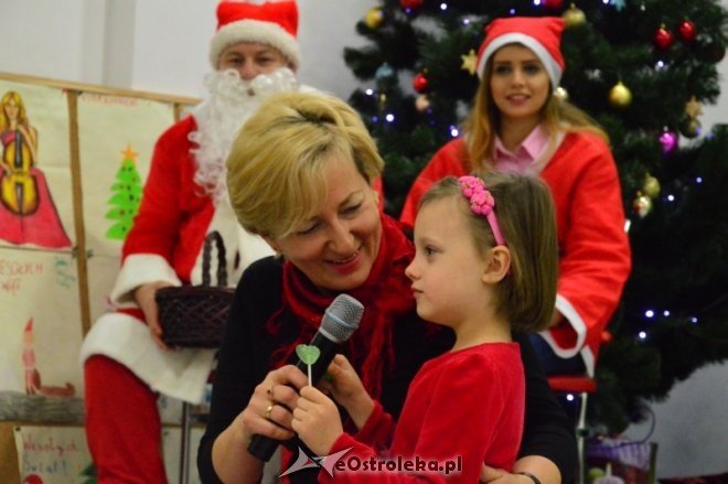 Mikołajki w Feniksie [10.12.2016] - zdjęcie #31 - eOstroleka.pl