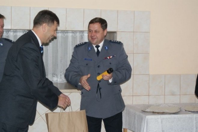 Policyjna Wigilia (22,12,09) - zdjęcie #15 - eOstroleka.pl