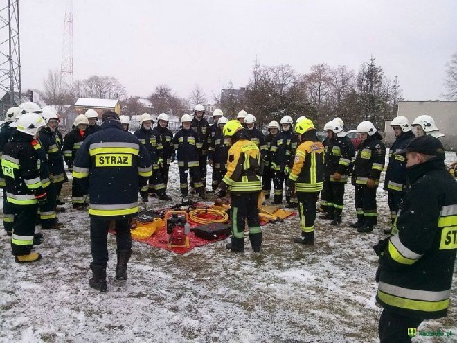 Strażacy ochotnicy z gmin Kadzidło i Lelisa o ratownictwie technicznym wiedzą niemal wszystko [ZDJĘCIA] - zdjęcie #14 - eOstroleka.pl