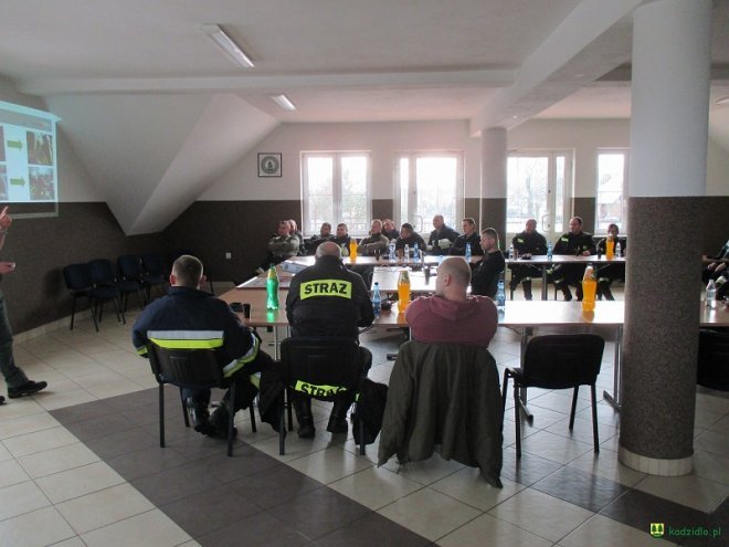 Strażacy ochotnicy z gmin Kadzidło i Lelisa o ratownictwie technicznym wiedzą niemal wszystko [ZDJĘCIA] - zdjęcie #5 - eOstroleka.pl