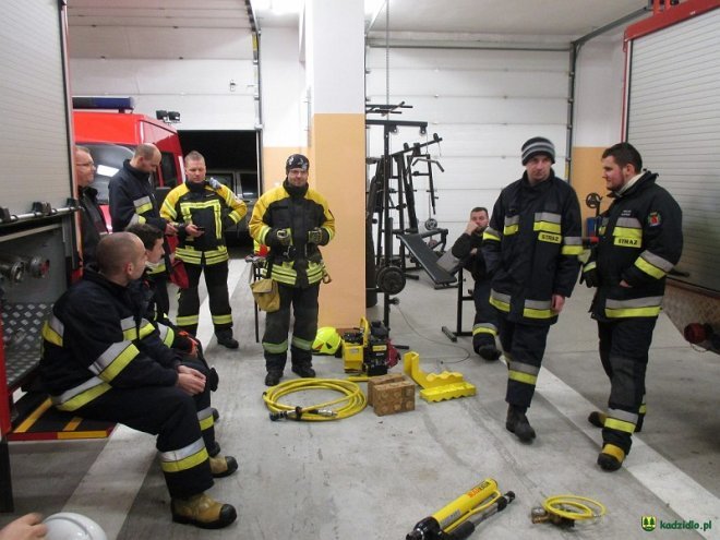 Strażacy ochotnicy z gmin Kadzidło i Lelisa o ratownictwie technicznym wiedzą niemal wszystko [ZDJĘCIA] - zdjęcie #63 - eOstroleka.pl