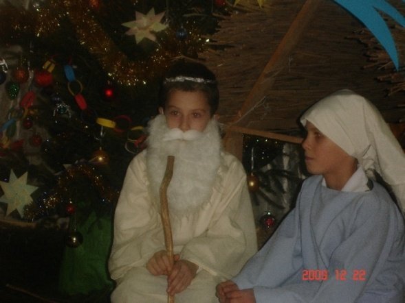 Jasełka w Szkole Podstawowej w Serafinie (22.12.09) - zdjęcie #15 - eOstroleka.pl