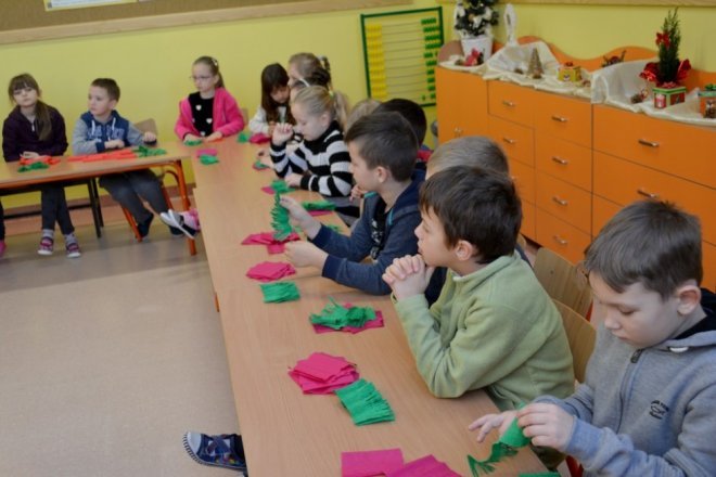 Bożonarodzeniowe warsztaty dla uczniów „podstawówki” w Łysych [ZDJĘCIA] - zdjęcie #31 - eOstroleka.pl