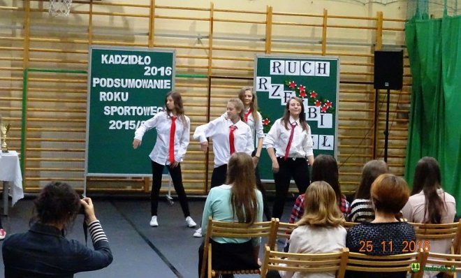 Podsumowanie igrzysk szkolnych 2015/2016 w Kadzidle [ZDJĘCIA] - zdjęcie #1 - eOstroleka.pl